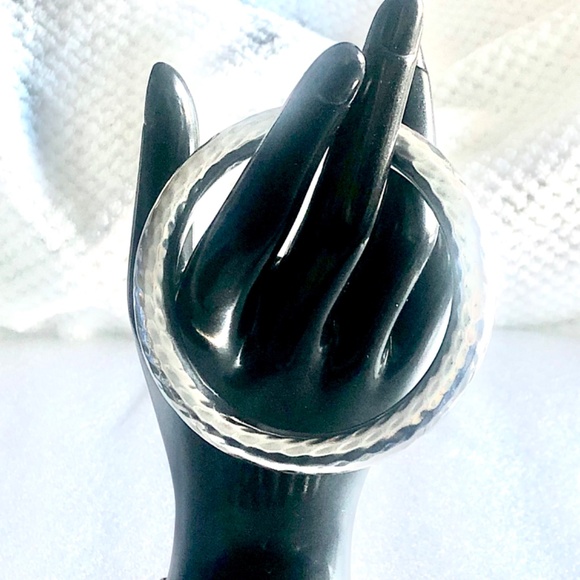 SILPADA Sterling Silver Hammered Oval Bangle Bracelet B31117 - Picture 6 of 17